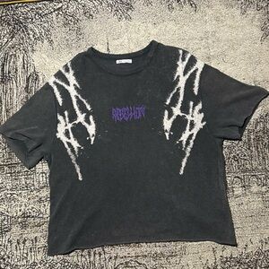 Zara Black Short-Sleeve Tee with White Distressed Shoulders and Purple Logo